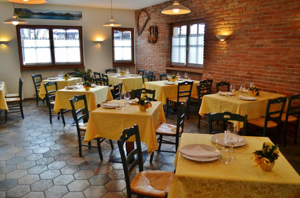 Hotel Locanda Le Tre Oche Molina di Ledro Luaran gambar