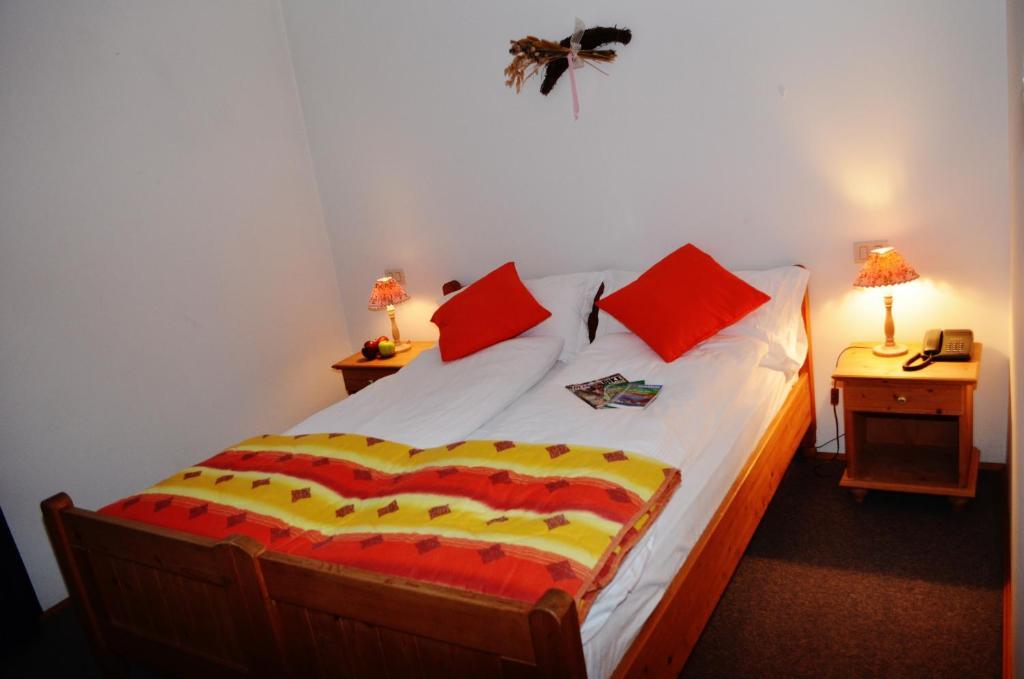 Hotel Locanda Le Tre Oche Molina di Ledro Luaran gambar