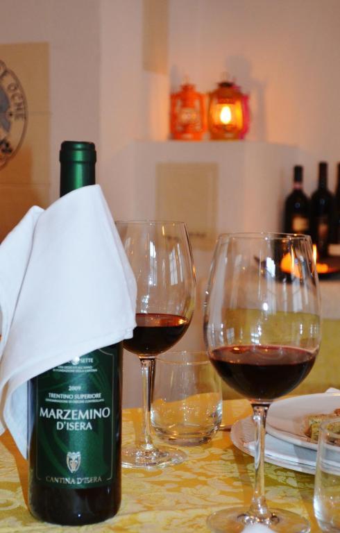 Hotel Locanda Le Tre Oche Molina di Ledro Luaran gambar